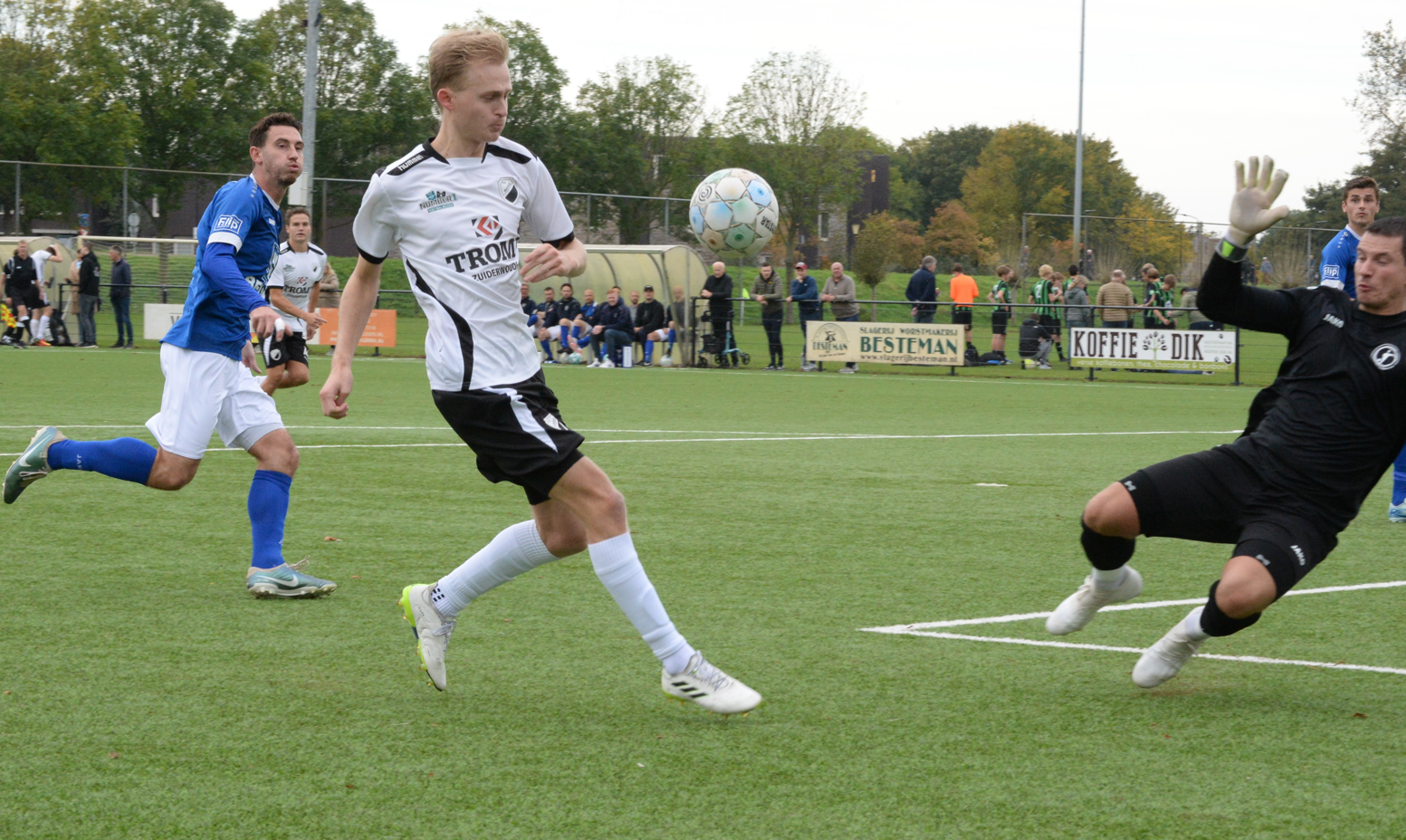 Fotosverslag Jong Hercules - SV Marken