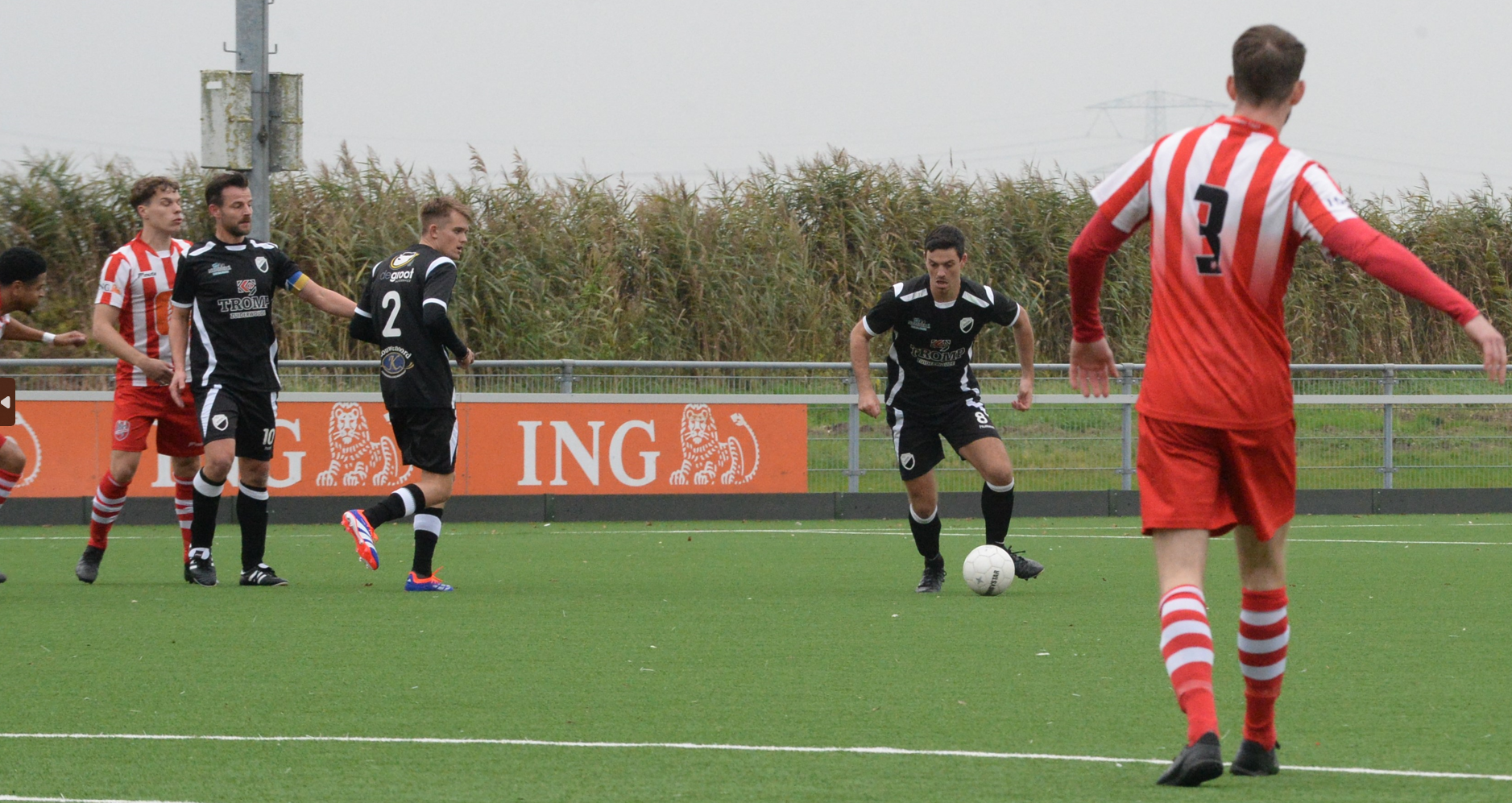 VVV Westzaan 1 - SV Marken in foto's